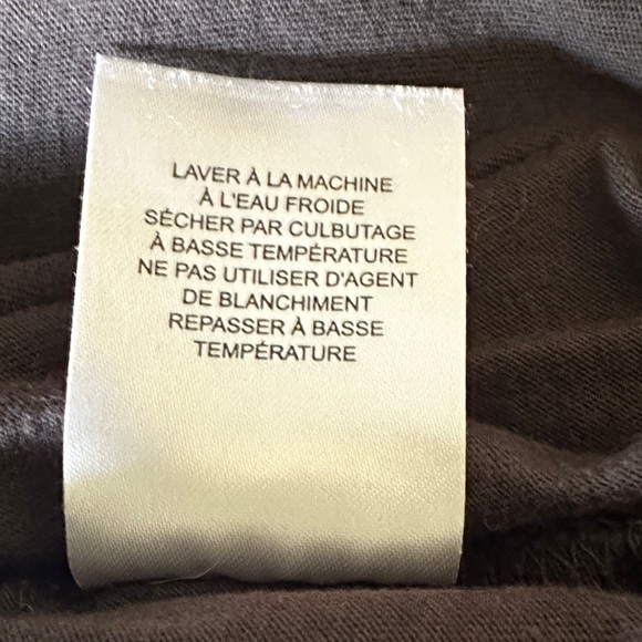 🌸O'Neill Dark Gray Tee with Light Blue Mountain Design - Picture 6 of 6